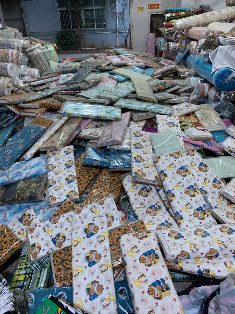 Importé - Tissus d'habillage 100% Coton imprimés avec motifs Ethniques