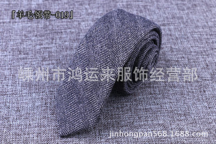 Importé - Cravate en Laine Idéale pour Tenue de Cérémonie