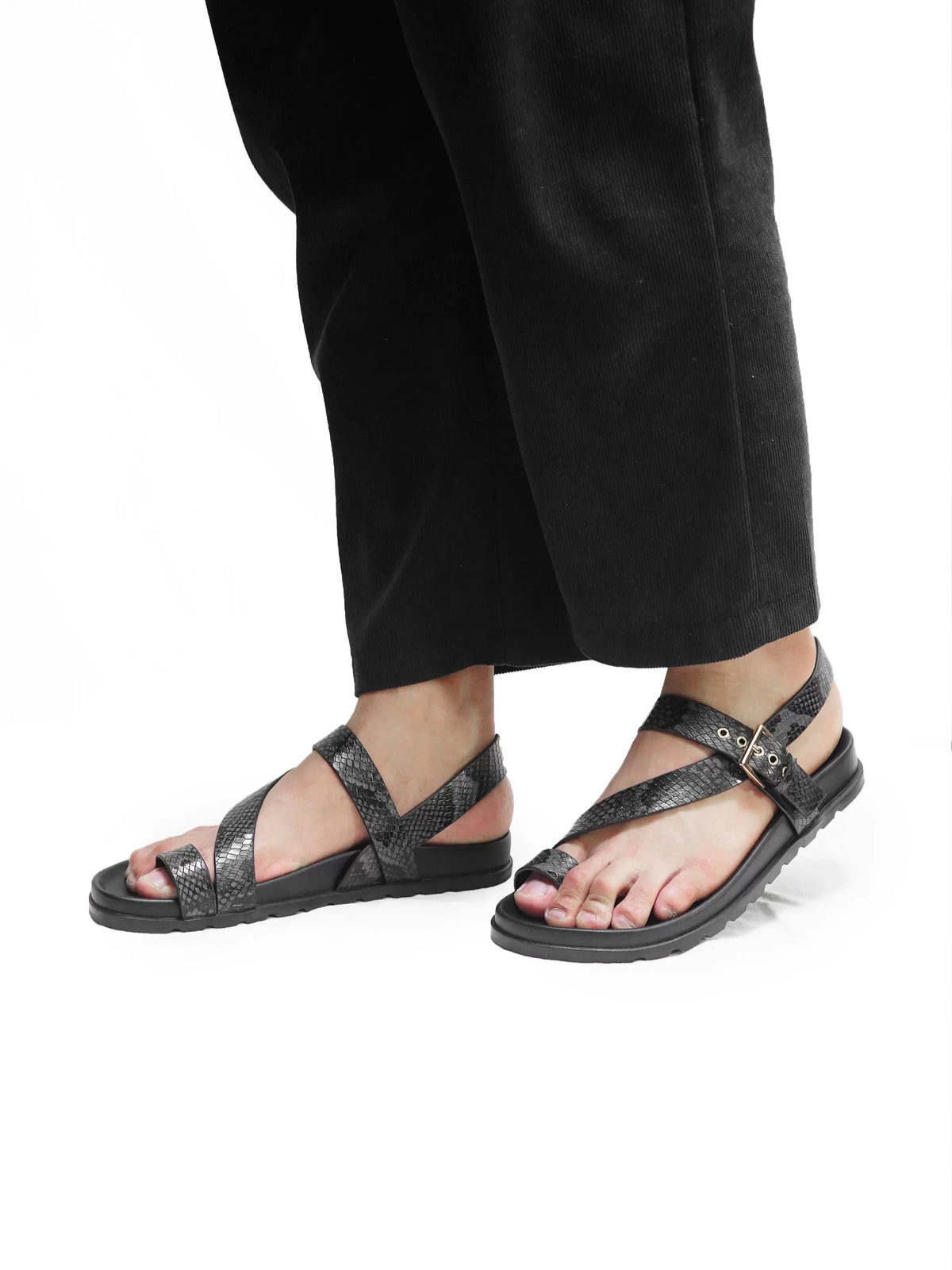 Importé - Chaussure Sandales A Lanières En Cuir Tendance