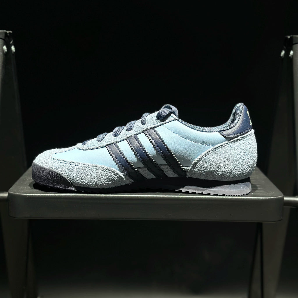 Importé - Chaussure Daim Tennis Adidas Sport Antidérapantes