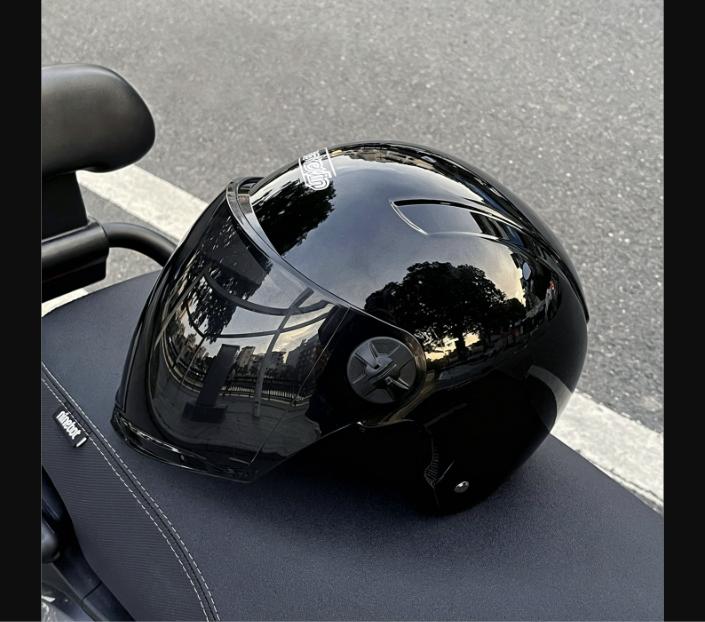 Importé - Casque demi-jet 3C JACKEVIN Modèle 802 avec Visière