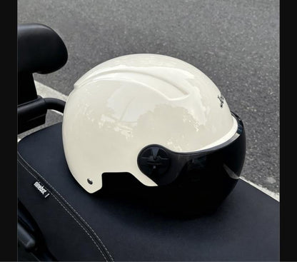 Importé - Casque demi-jet 3C JACKEVIN Modèle 802 avec Visière