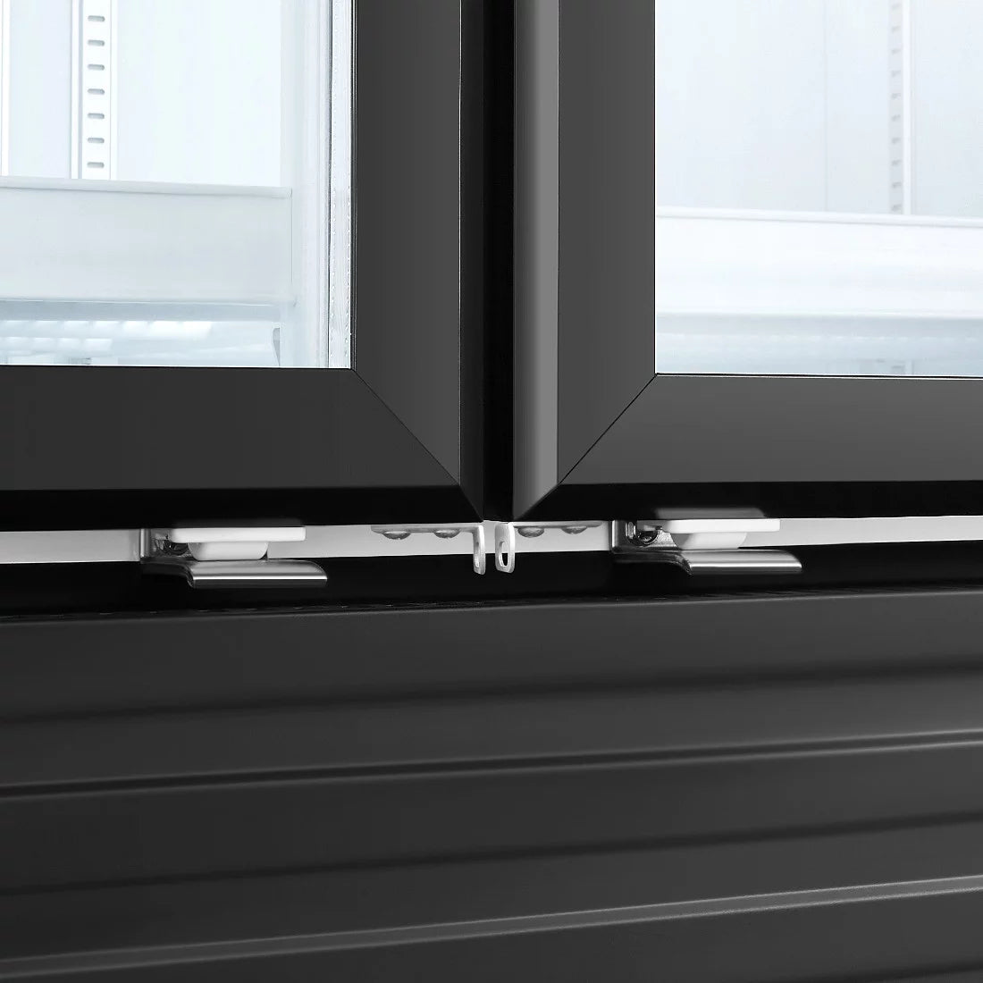 HISENSE REFROIDISSEUR VERTICAL DEUX PORTES 692 LT - VITRE-CONTOUR NOIR - FL-81WC