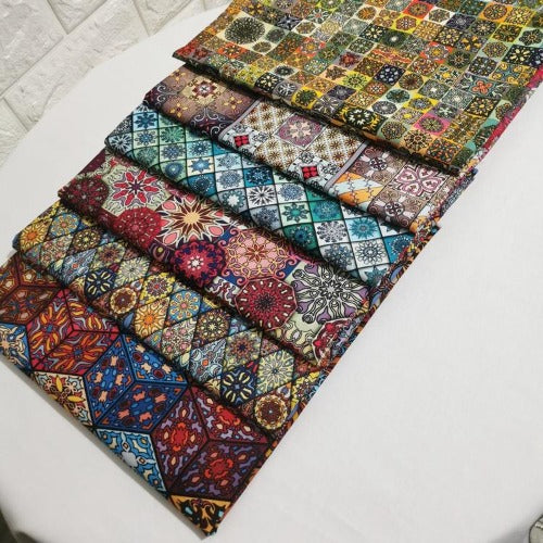 Importé - Tissus d'habillage 100% Coton imprimés avec motifs Ethniques