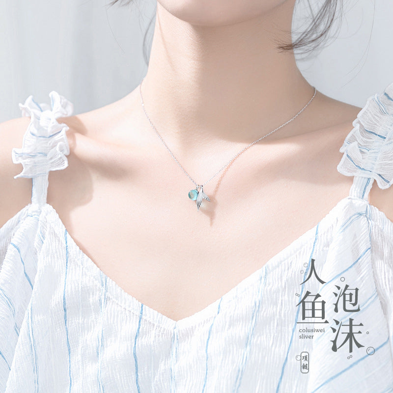 Importé - Collier en Sirène Mousse de Cristal