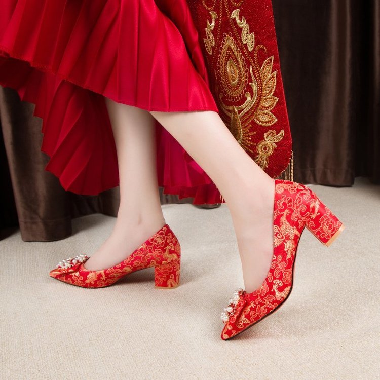 Importé -  Chaussure Femme A Haut Talon - Rouge Broderie