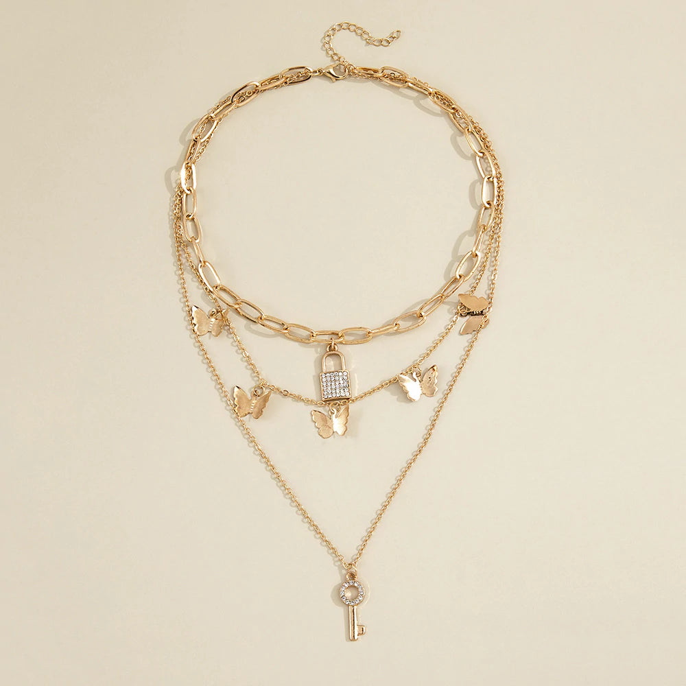 Importé - Collier Chaîne Femme Avec Des Papillon