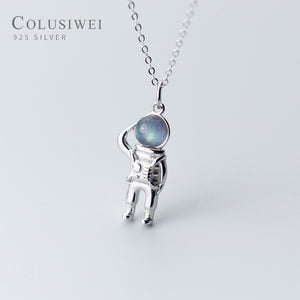 Importé - Collier Motif astronaute