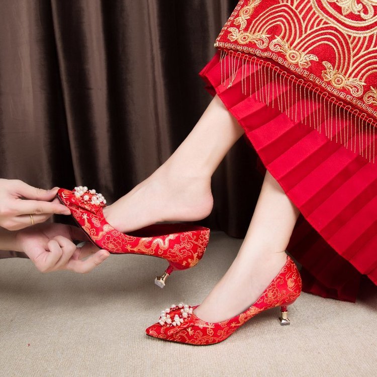 Importé -  Chaussure Femme A Haut Talon - Rouge Broderie