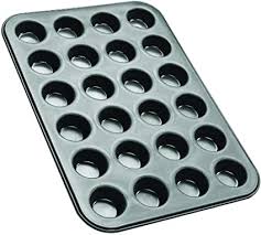 MINI PLATEAU A MUFFINS 24 TASSES – 38,5×26,5X2CM – ZENKER 6541